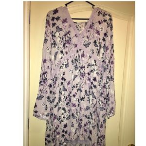 Beautiful floral dress!